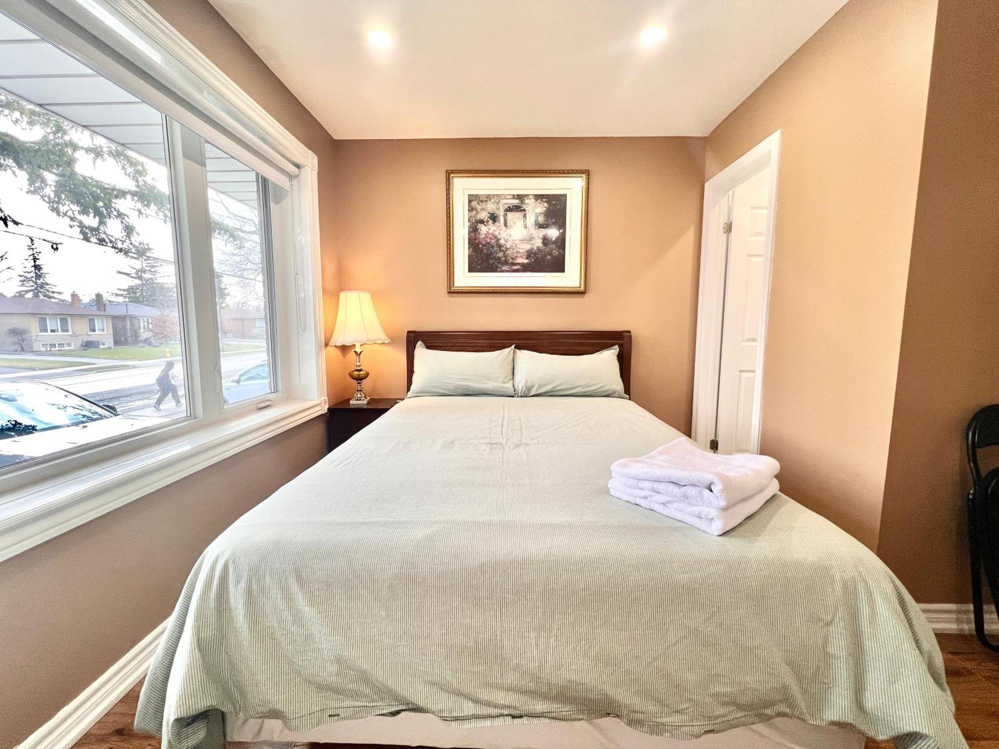 Privatunterkunft Newly Renovated Detached Near Finch Subway Station Toronto